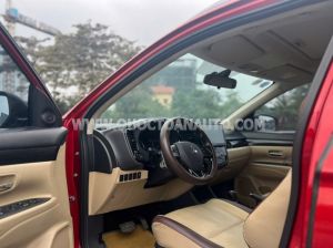 Xe Mitsubishi Outlander 2.0 CVT 2016