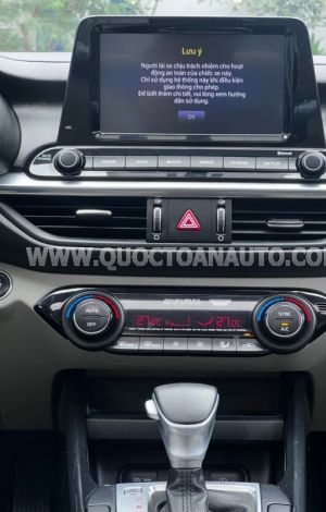 Xe Kia Cerato 1.6 AT Luxury 2020