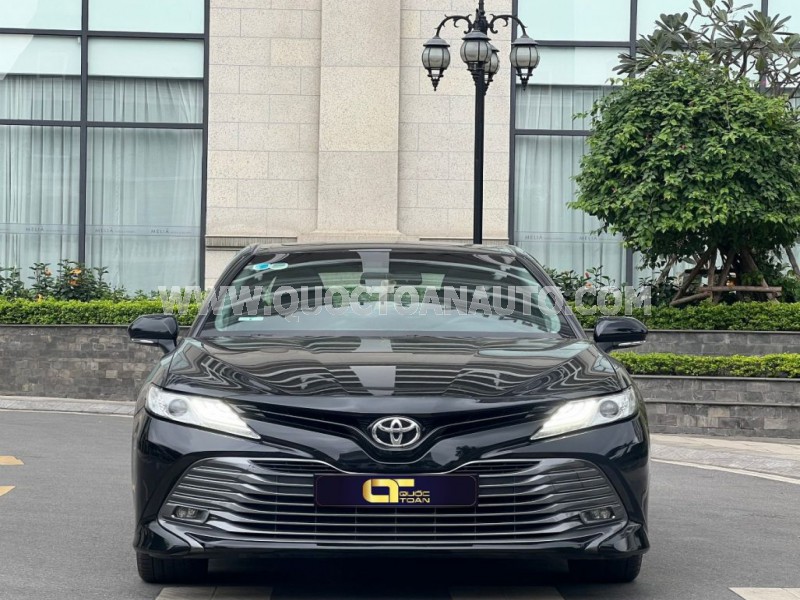 Toyota Camry 2.5Q 2020