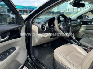 Xe Kia Cerato 1.6 AT Luxury 2020