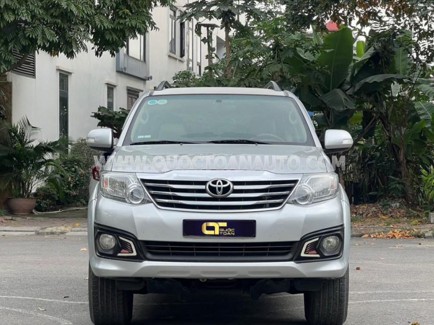 Toyota Fortuner 2.7V 4x2 AT 2012