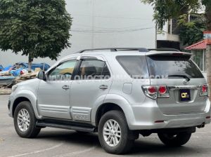 Xe Toyota Fortuner 2.7V 4x2 AT 2012