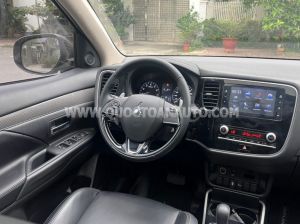 Xe Mitsubishi Outlander Premium 2.0 CVT 2021