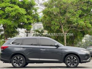 Xe Mitsubishi Outlander Premium 2.0 CVT 2021