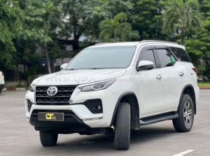 Xe Toyota Fortuner 2.4L 4x2 AT 2022