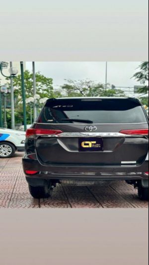 Xe Toyota Fortuner 2.7V 4x2 AT 2019