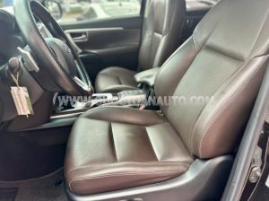 Xe Toyota Fortuner 2.7V 4x2 AT 2019