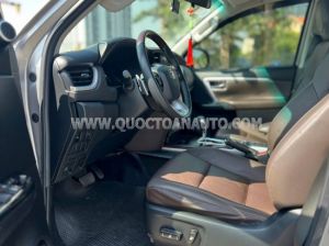 Xe Toyota Fortuner 2.4G 4x2 AT 2019