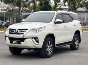 Xe Toyota Fortuner 2.7V 4x2 AT 2017