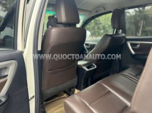 Xe Toyota Fortuner 2.7V 4x2 AT 2017