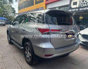 Xe Toyota Fortuner 2.7V 4x2 AT 2018