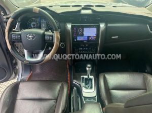 Xe Toyota Fortuner 2.7V 4x2 AT 2018