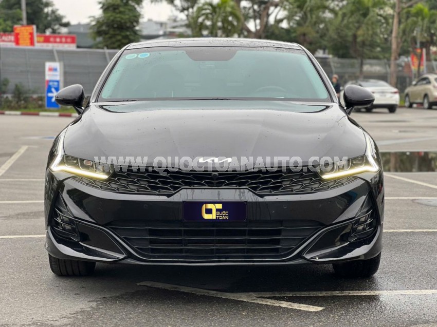 Kia K5 Premium 2.0 AT 2022