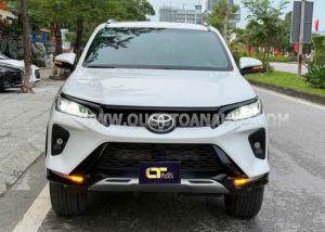 Xe Toyota Fortuner 2.4G 4x2 AT Legender 2021