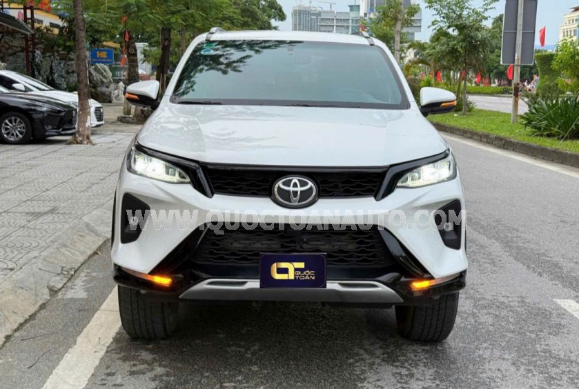 Toyota Fortuner 2.4G 4x2 AT Legender 2021