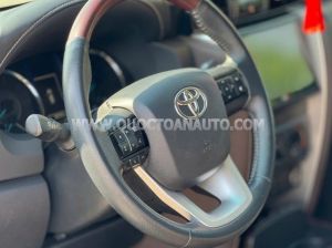 Xe Toyota Fortuner 2.4G 4x2 AT 2019