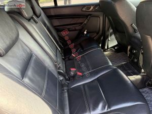 Xe Ford Everest Titanium 2.0L 4x2 AT 2020