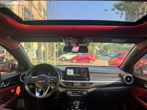 Xe Kia K3 Premium 2.0 AT 2022