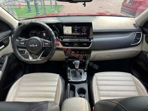 Xe Kia Seltos Premium 1.6 AT 2022