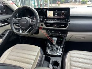 Xe Kia Seltos Premium 1.6 AT 2022