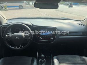 Xe Mitsubishi Outlander 2.0 CVT 2024