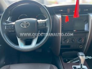Xe Toyota Fortuner 2.4G 4x2 AT 2019
