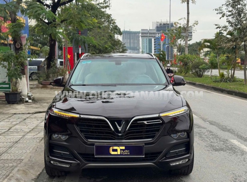 Xe VinFast Lux SA 2.0 Premium 2.0 AT 2021