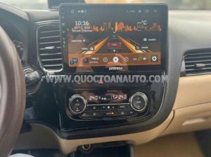 Xe Mitsubishi Outlander 2.0 CVT 2016