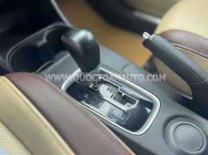 Xe Mitsubishi Outlander 2.0 CVT 2016