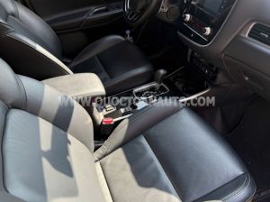 Xe Mitsubishi Outlander 2.0 CVT Premium 2020