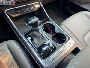 Xe Kia Carnival Luxury 2.2D 2025