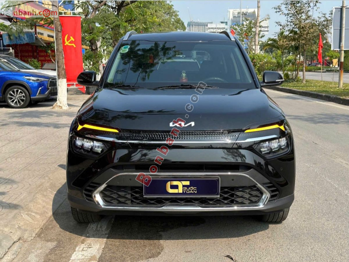 Xe Kia Carens 1.5G Luxury 2024