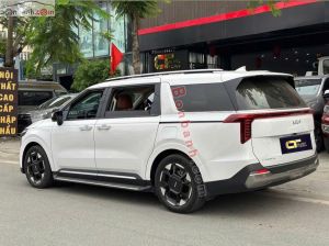 Xe Kia Carnival Signature 2.2D 2024