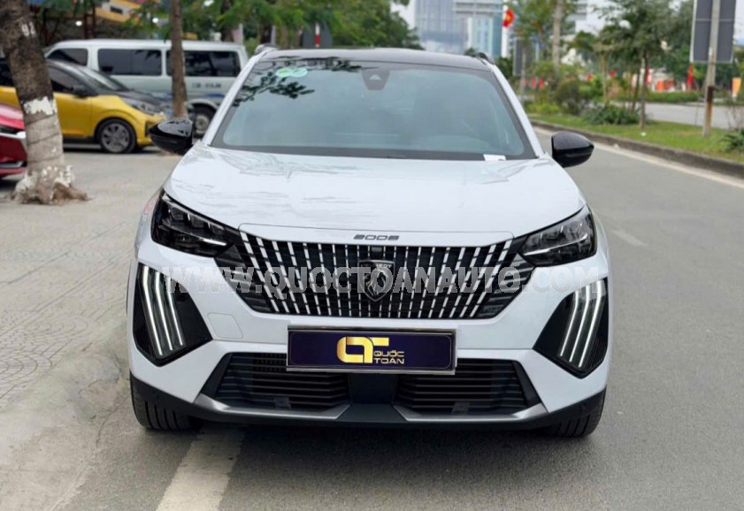 Peugeot 2008 GT 1.2 AT 2025