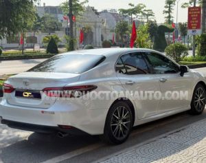 Xe Toyota Camry 2.0Q 2024