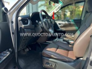 Xe Toyota Fortuner 2.4G 4x2 AT 2019