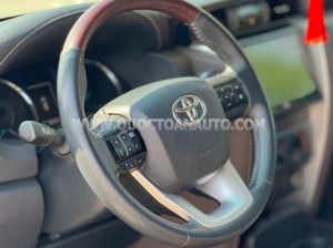 Xe Toyota Fortuner 2.4G 4x2 AT 2019