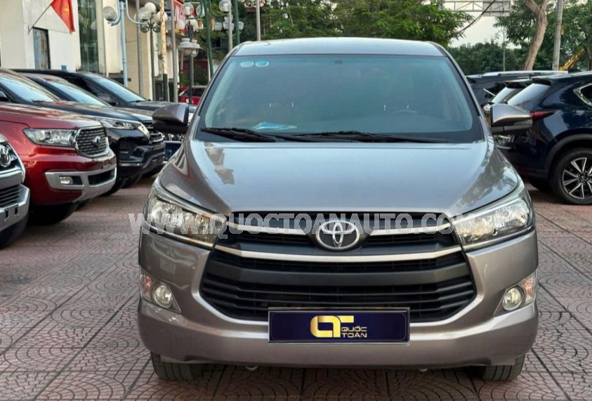 Toyota Innova 2.0E 2019