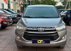 Toyota Innova 2.0E