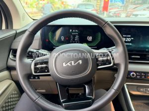 Xe Kia Carnival Luxury 2.2D 2025