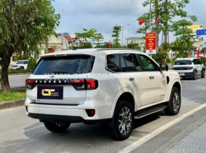 Xe Ford Everest Titanium 2.0L 4x2 AT 2024