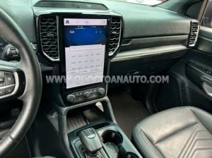 Xe Ford Everest Titanium Plus 2.0L 4x4 AT 2022