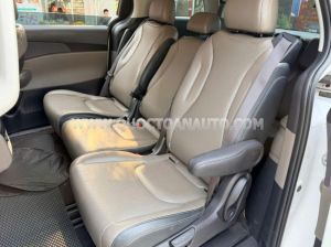 Xe Kia Carnival Luxury 2.2D 2025