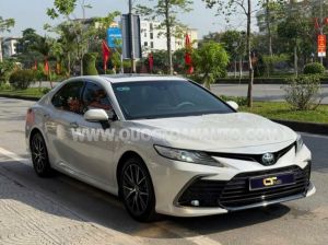 Xe Toyota Camry 2.0Q 2024