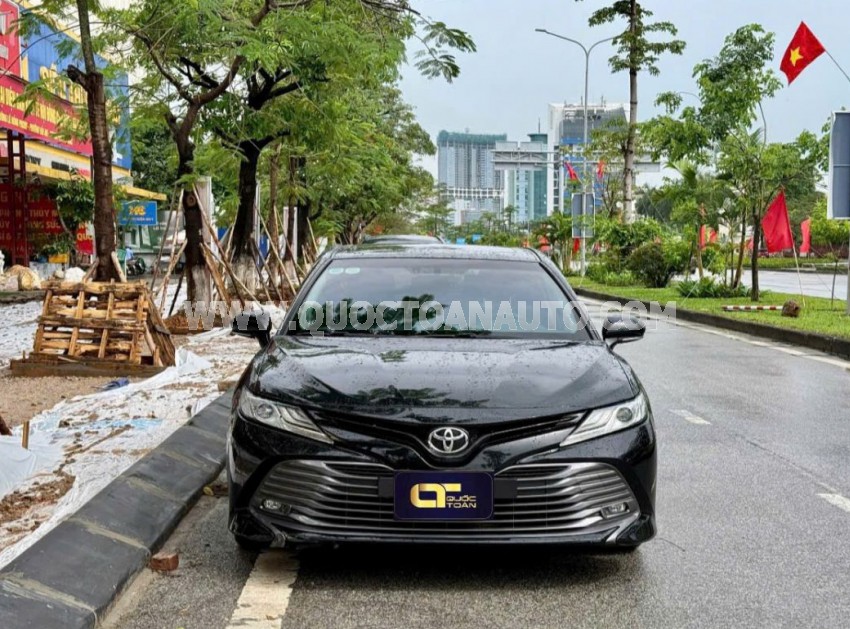 Toyota Camry 2.5Q 2020