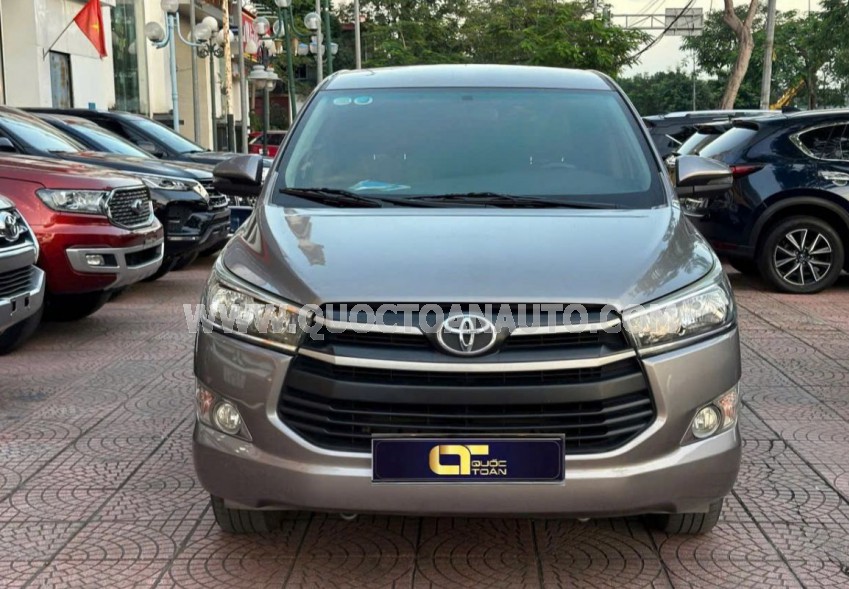 Toyota Innova 2.0E 2019