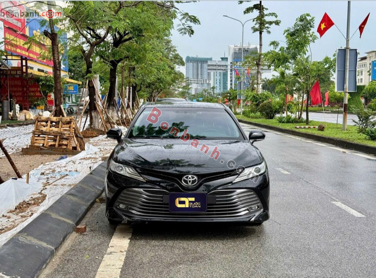 Toyota Camry 2.5Q 2020
