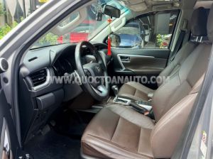 Xe Toyota Fortuner 2.4G 4x2 AT 2019