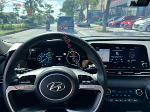Xe Hyundai Elantra 2.0 AT Cao cấp 2023